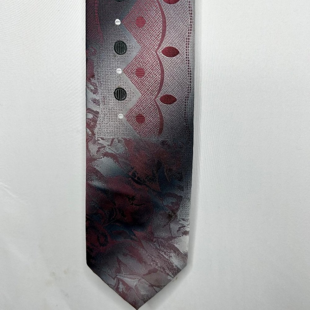 Wembley Men’s Necktie 3 ½” Maroon Gray Paisley Floral Geometric Tie USA